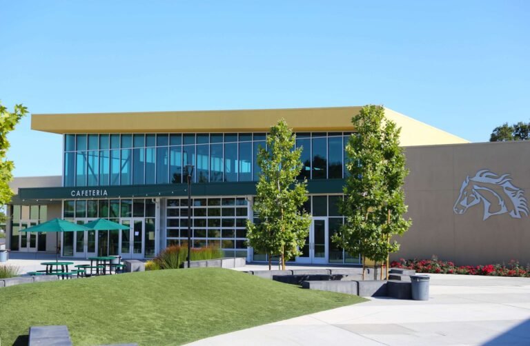 HOMESTEAD HIGH SCHOOL 09 931