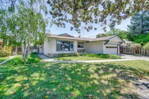 2179 Fordham Dr (1)