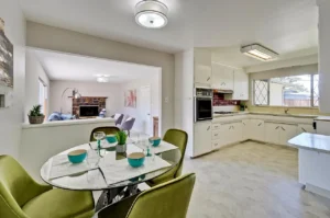 2179 Fordham Dr (6)